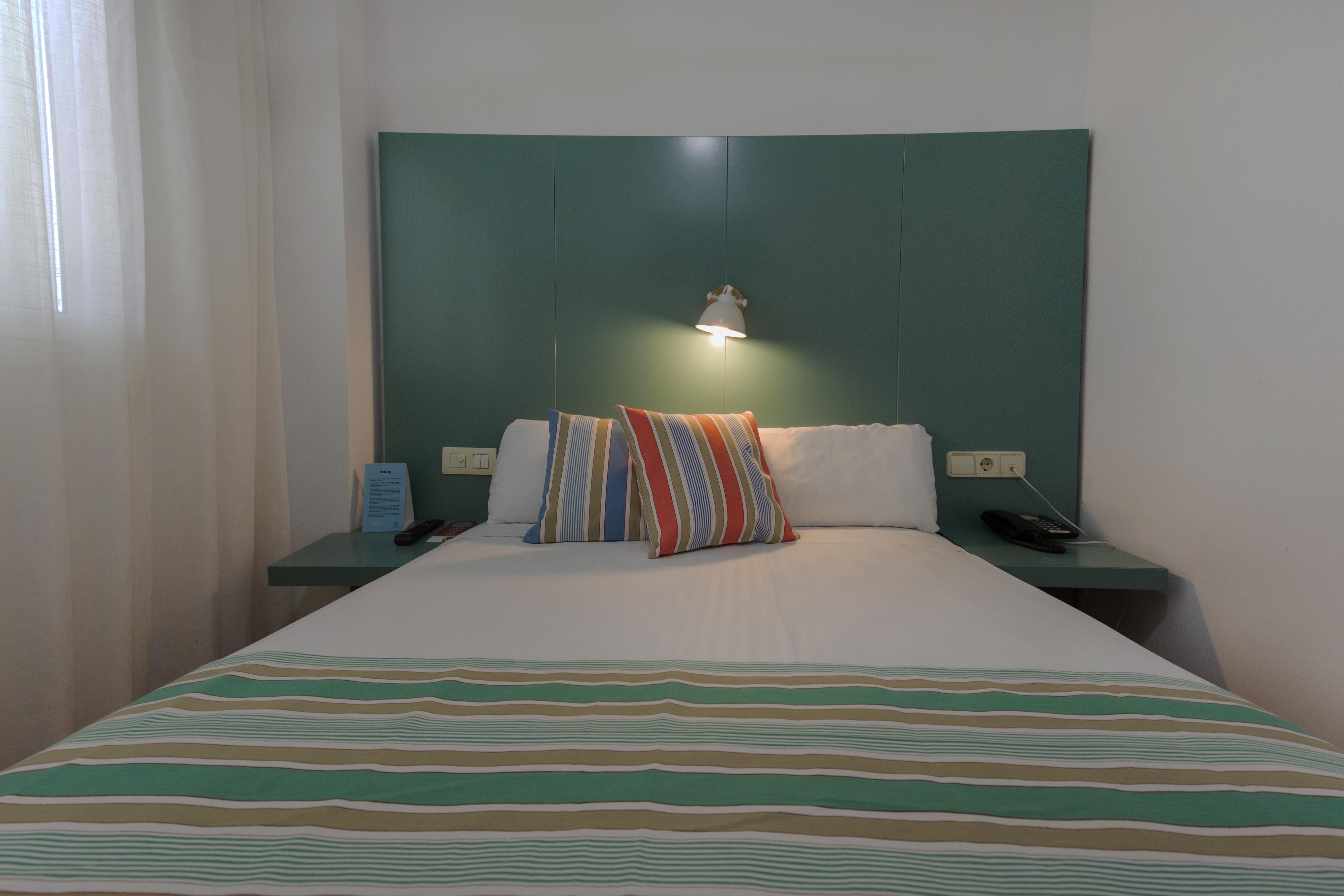 Yomo Bcn Port Gasthuis 2*